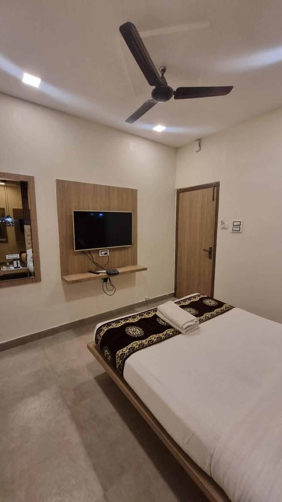 Beachfront Resort Calangute Kültér fotó