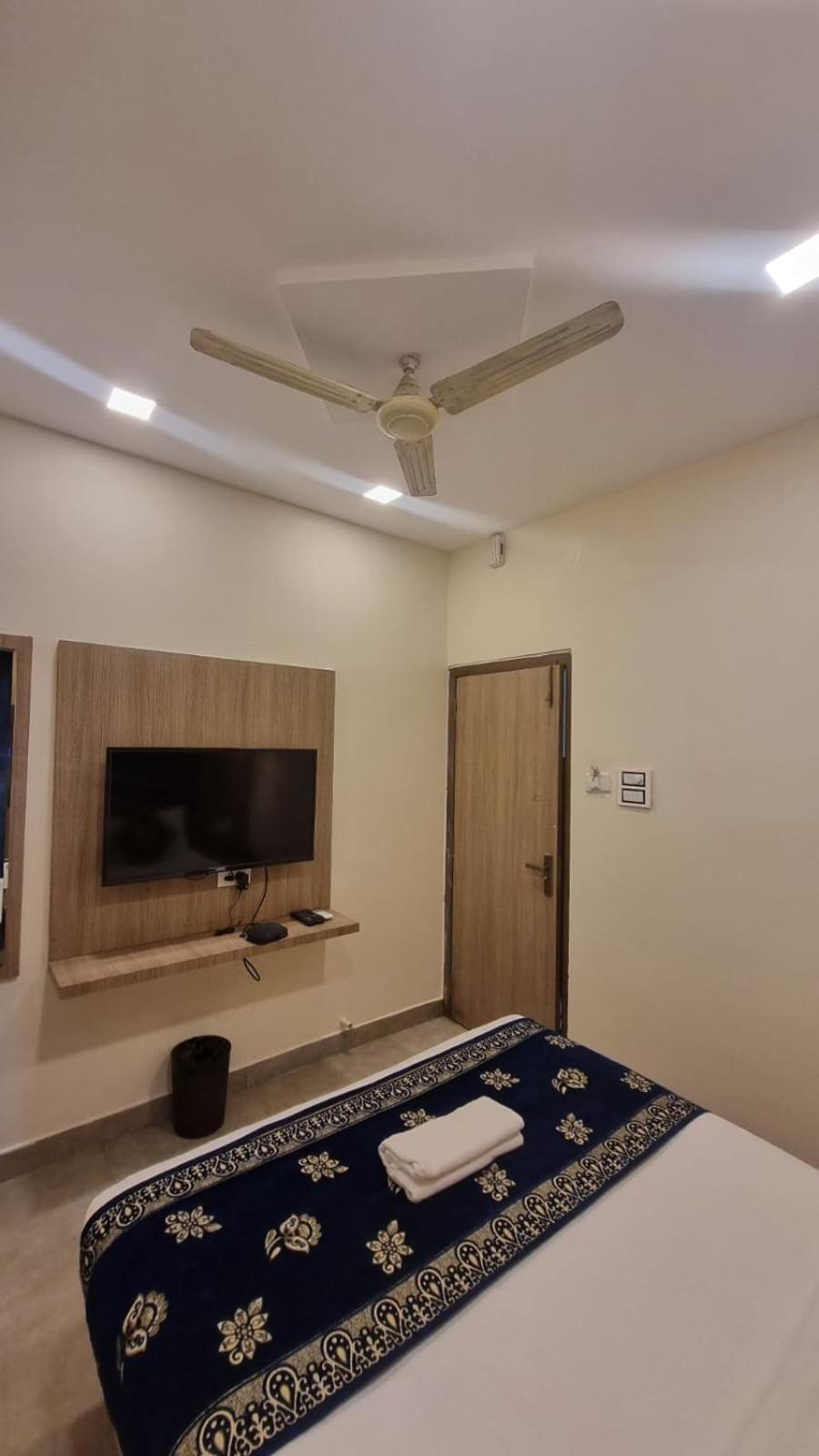 Beachfront Resort Calangute Kültér fotó